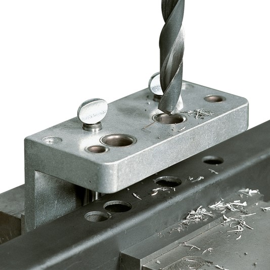 Adjustable for profiles 1-1/2", 2" and 2-1/2"