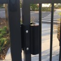 Surface mounted electromagnetic lock with integrated pull/push handles For square posts and gate profiles of 1-9/16" till 3-1/8", 1320 lbs pulling force in RAL 9005 with 3006PULL handle.