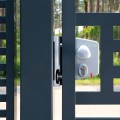 Adjustable security keep out of stainless steel for round profiles, stop plate in RAL 6009 - Mushroom axe