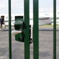 Adjustable security keep out of stainless steel for round profiles, stop plate in RAL 6009 - Mushroom axe