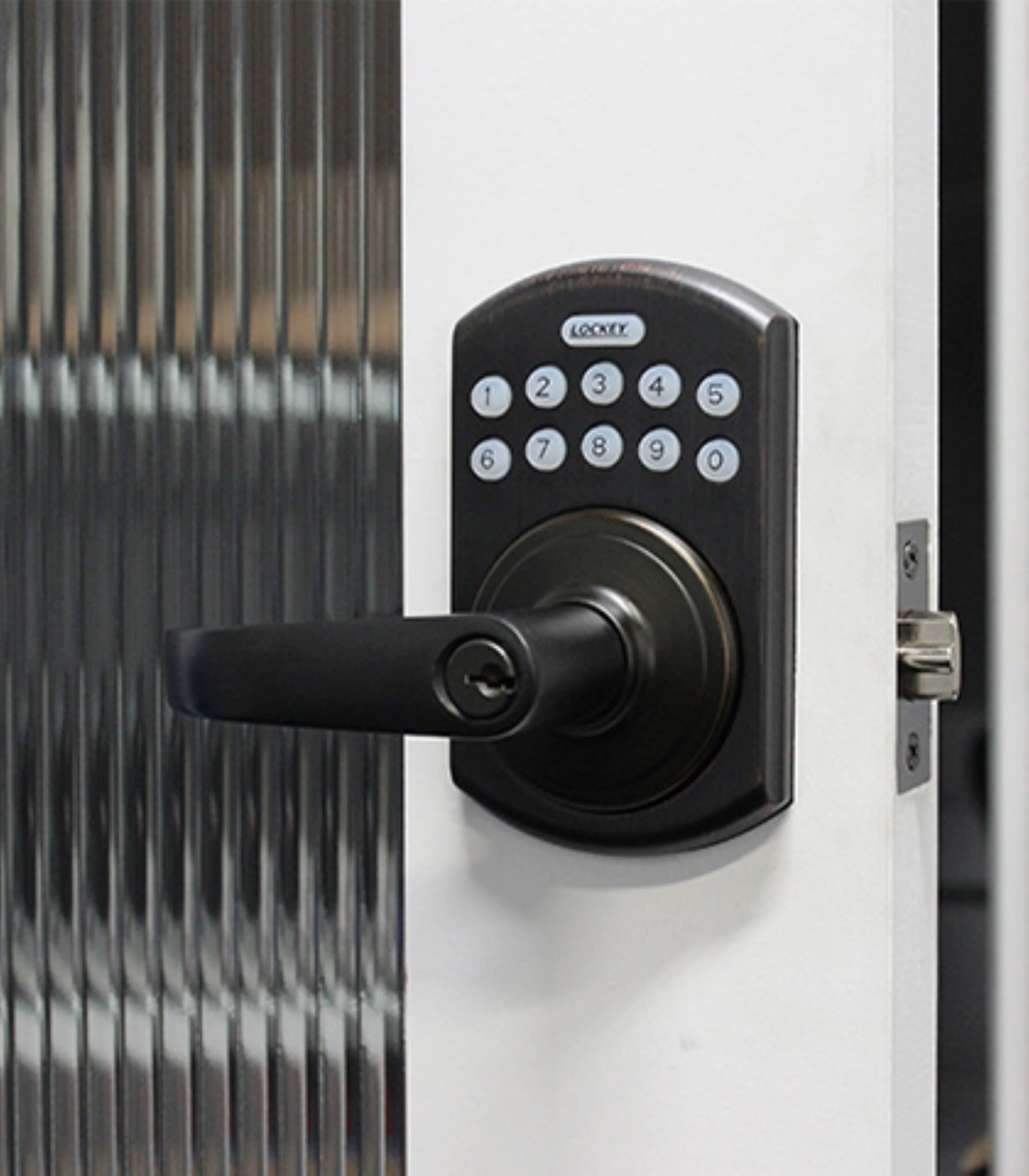 Lockey deadlocking latchbolt